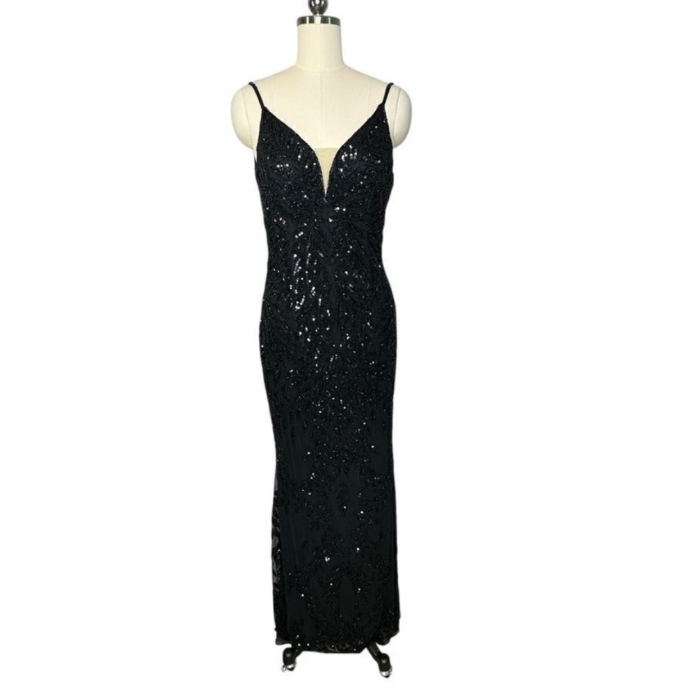 MAC DUGGAL | EMBELLISHED LEAF EVENING GOWN #5107 size 2 - Picture 5 of 9